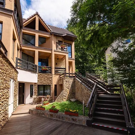 Casa Freya 4*